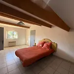 La Maison De Gg Proche Du Pont Du Gard بيت للعطل *